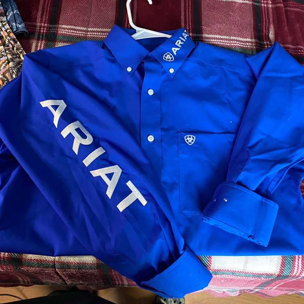 BRAND NEW Ariat